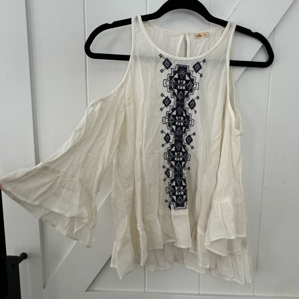 Hollister cream blouse with embroidery